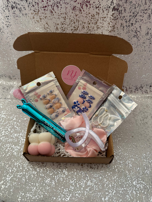 Mini Self-Care Beauty Box – Pink Edition