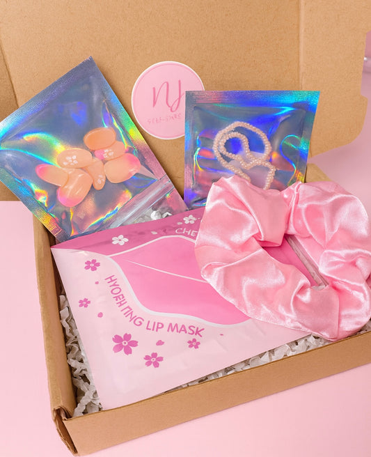 Pink Self-Care Beauty Box gif– Lip Mask, Under-Eye Pads, Nails & Accessories