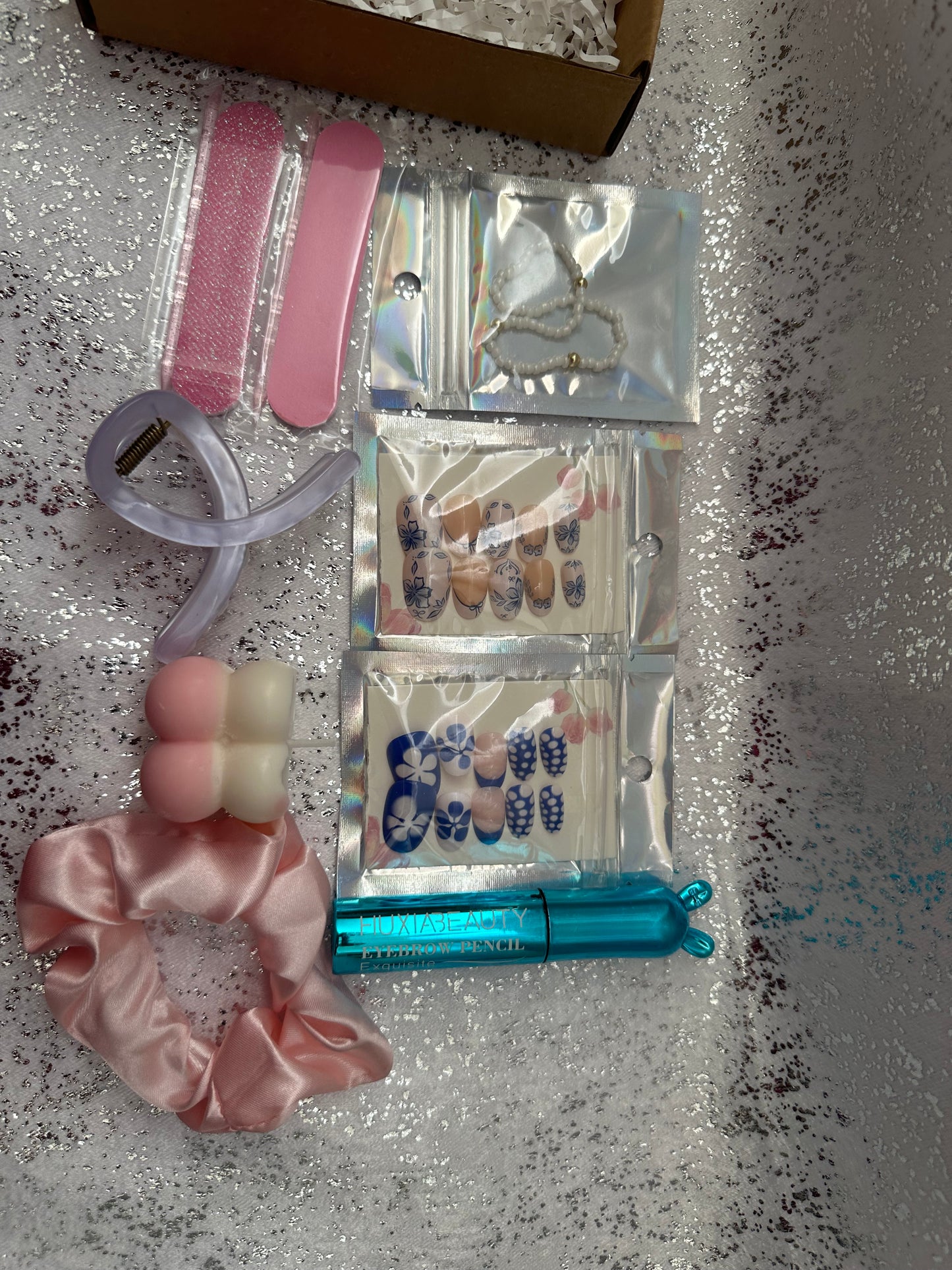 Mini Self-Care Beauty Box – Pink Edition