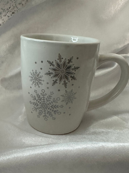 Christmas Self-Care Gift Box – Winter Mug, Lip Gloss, Hair Oil & Accessories | Holiday Gift for He